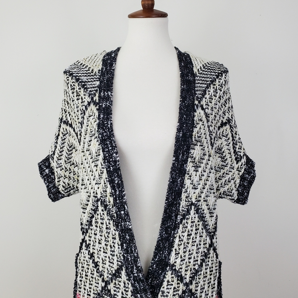 CAbi #202 Provence Chunky Knit Cardigan - Picture 4 of 14